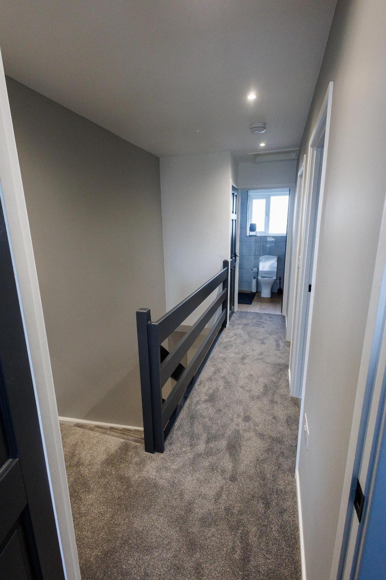 Uber Stylish 3 Bedroom Home Off Road Parking Near Town Centre And Bike Park Wales Merthyr Tydfil Dış mekan fotoğraf